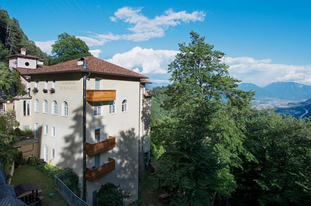 Albergo Miravalle Фай-делла-Паганелла Экстерьер фото