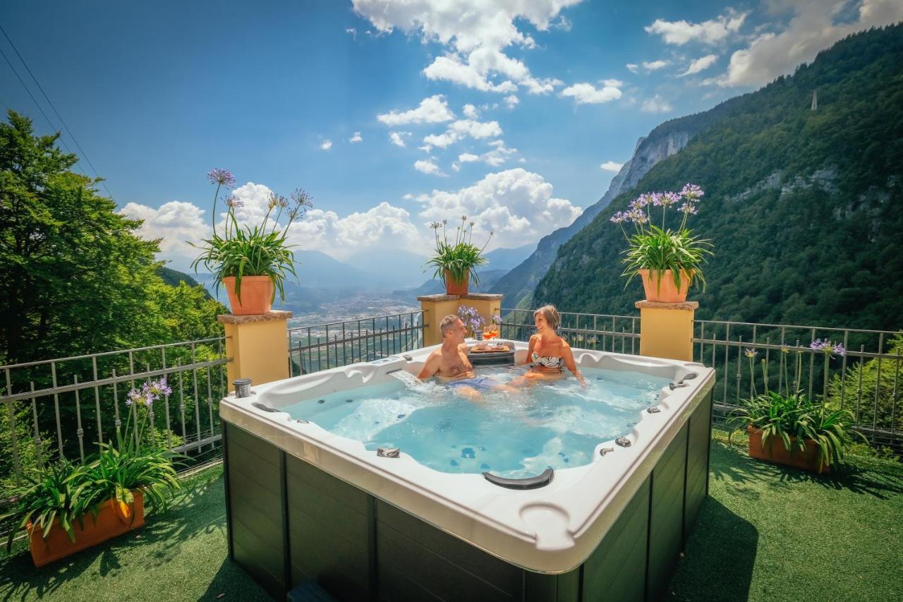 Albergo Miravalle Фай-делла-Паганелла Экстерьер фото